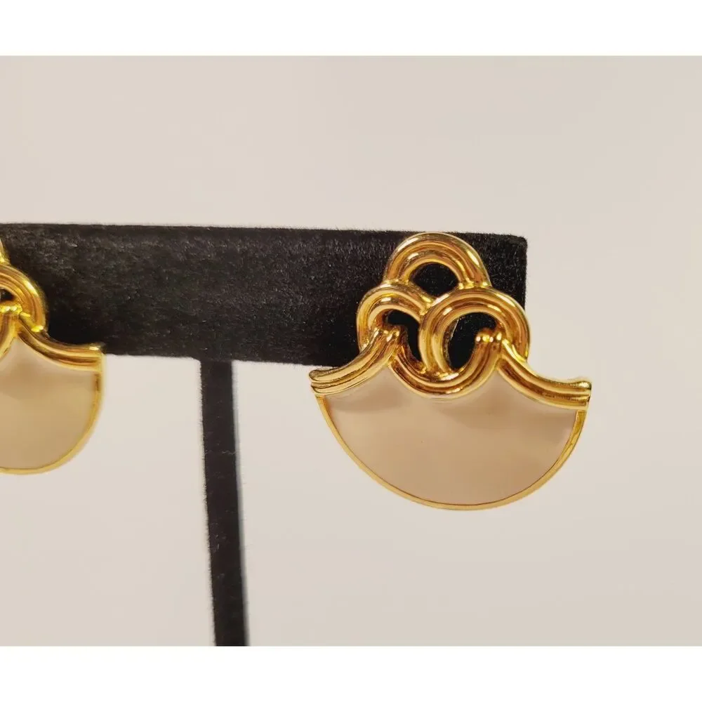 Vtg Avon Ivory Enamel Vogue Style Gold and White Stud Earrings Fan Shape 1980s